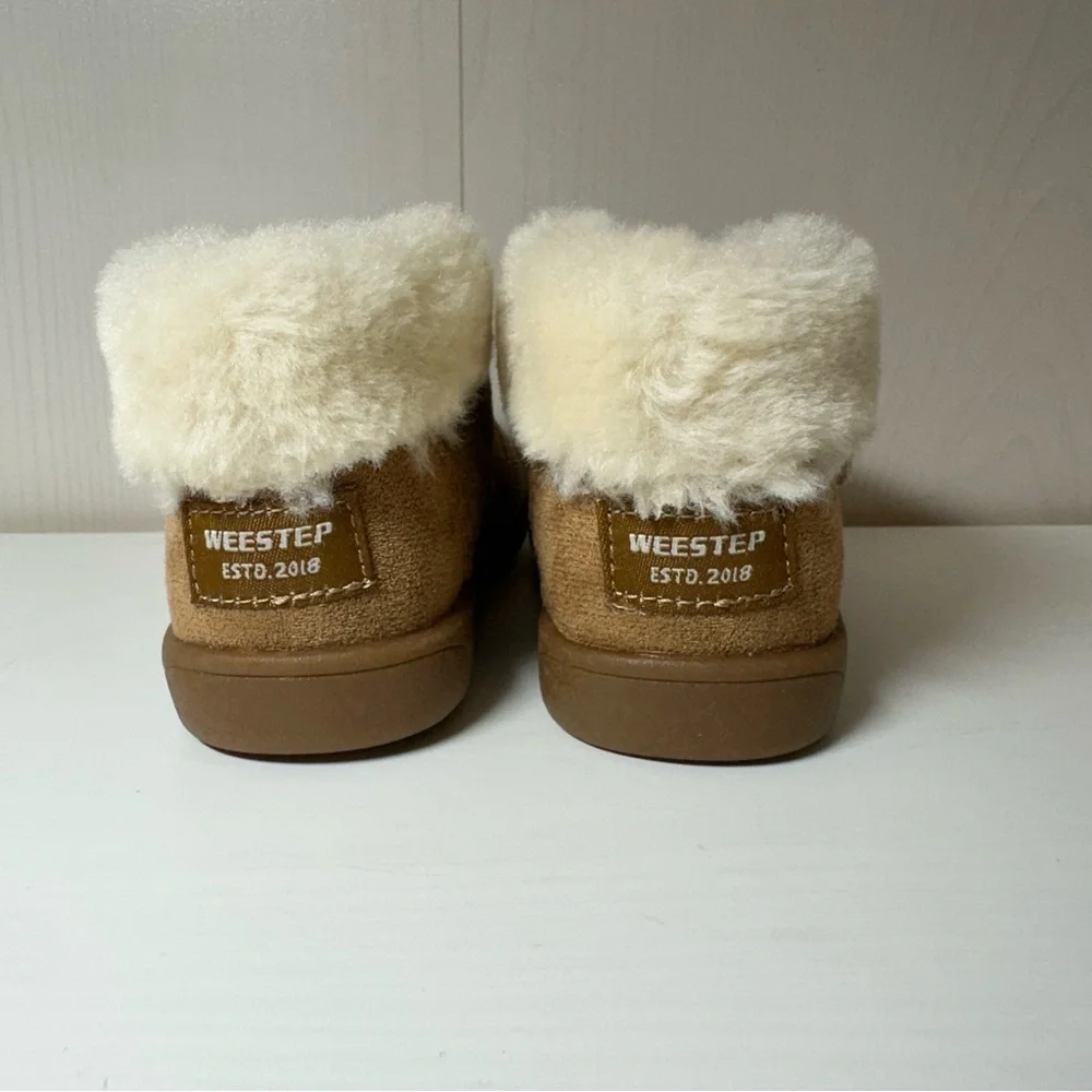 Weestep Toddler Sherpa Lined Boots with Velcro Strap Sz 4